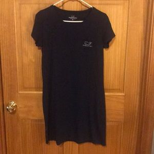 Vineyard Vines T-shirt dress